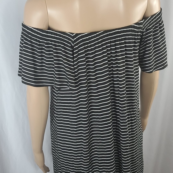 Ruffle Off Shoulder Black White Stripe Flare Dress - Picture 9 of 9